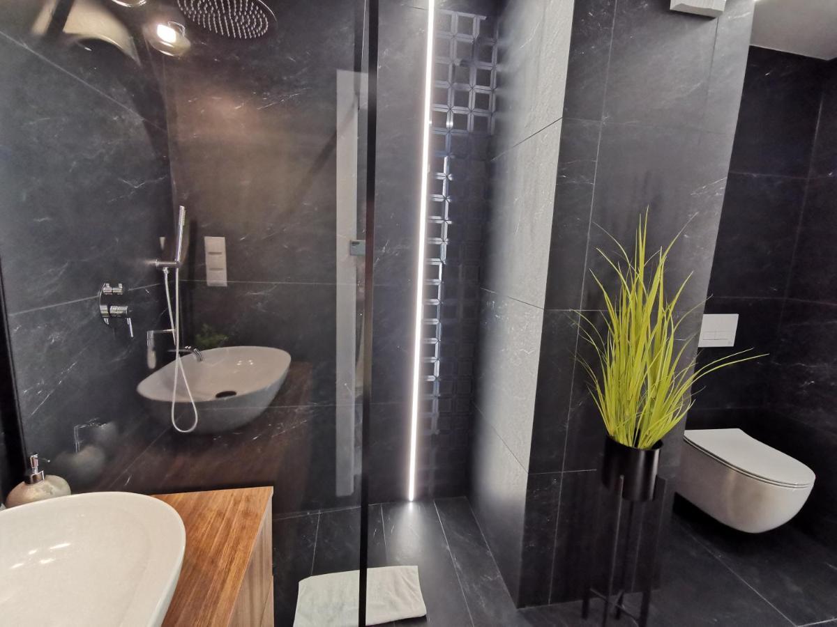 Apartamenty Kielce- Apartament Szmaragd Przy Zalew Kielecki, Faktura, Parking, Centrum Exterior foto